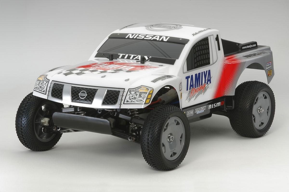 R/C 1/10 Nissan Titan Racing Truck